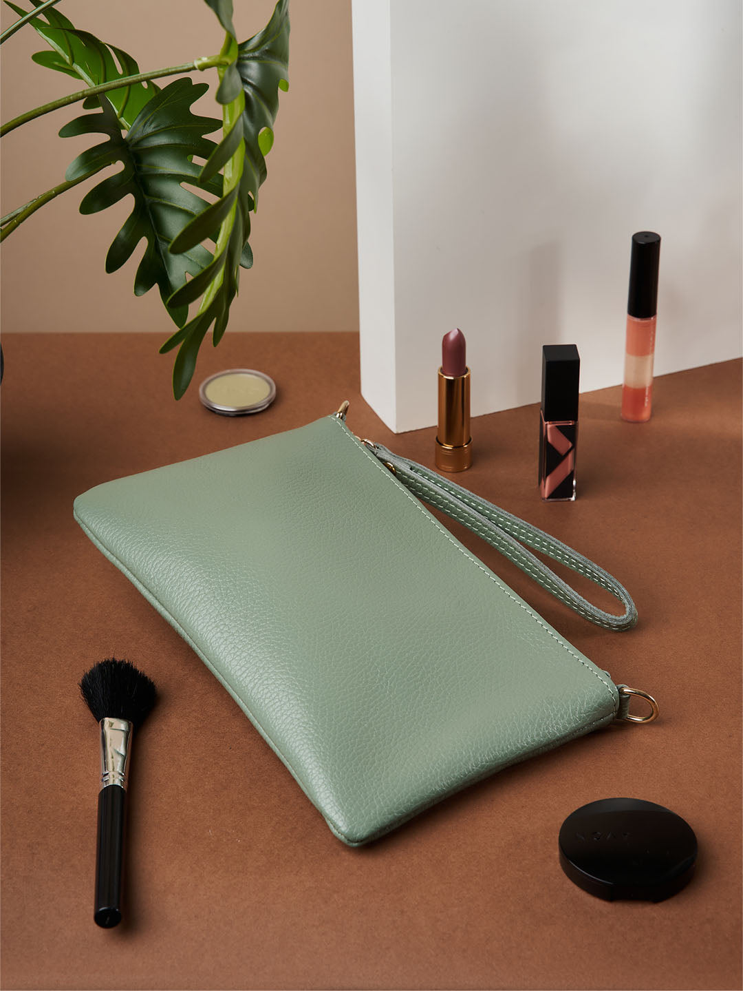 Eleganza Duo-Size Leather Clutch