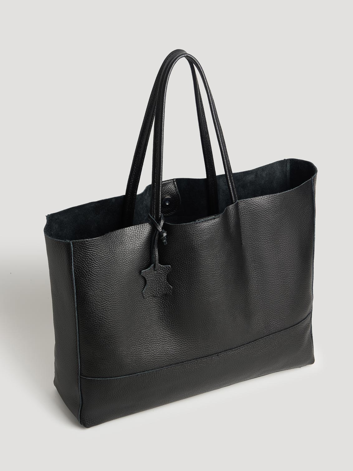 #color_Black